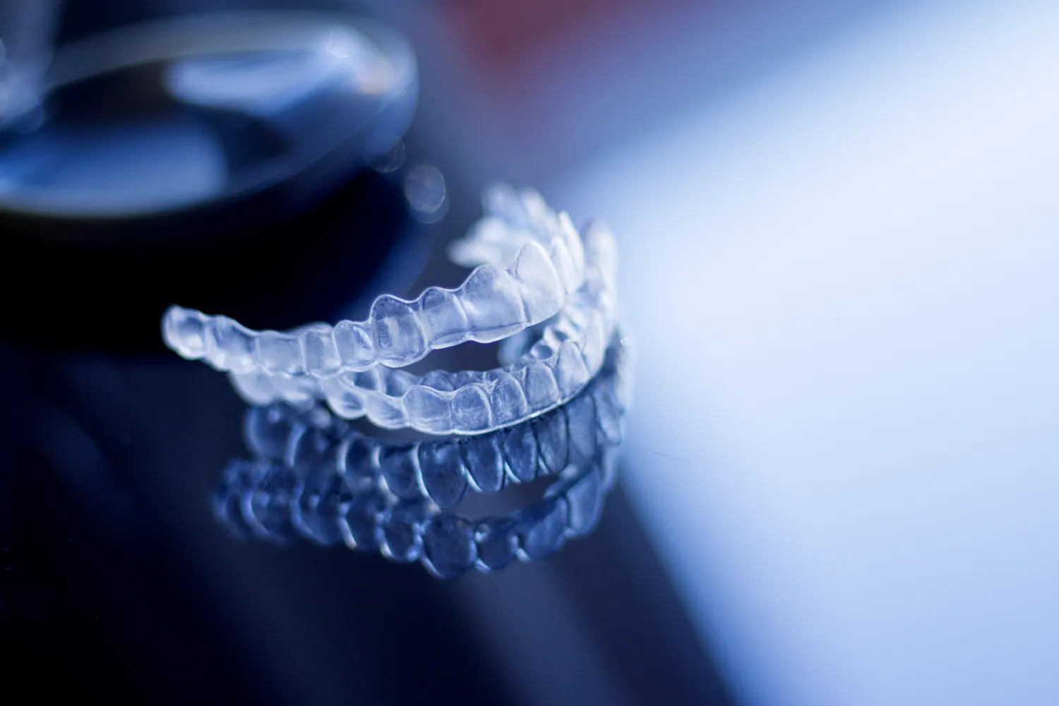 Aparat nakładkowy Invisalign Warszawa